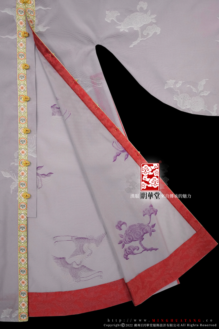 三多云鹤暗花纱竖领对襟长衫-葡萄紫-内缘边展示.jpg